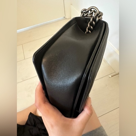 Chanel New Medium Boy Bag - Picture 11 of 15